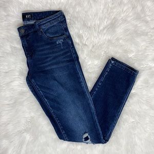 🔴 3/$15! Kut from the Kloth Catherine Boyfriend Jeans with Distressing
